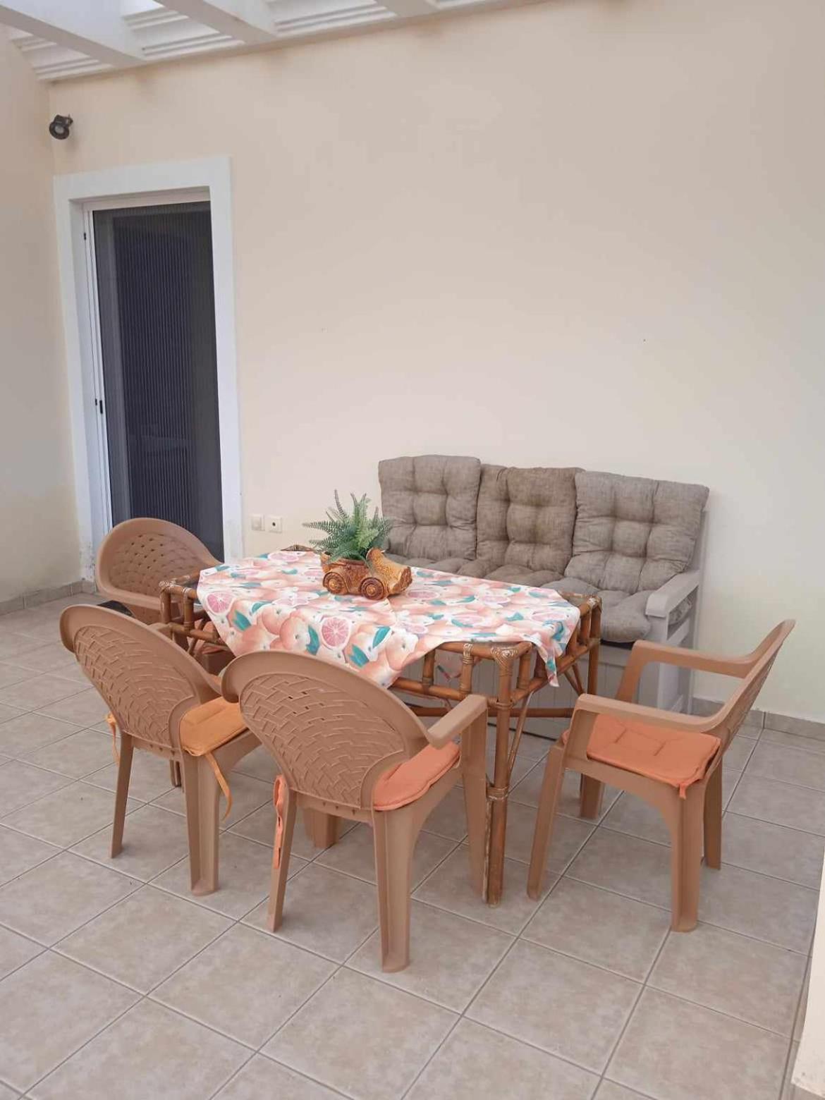 Villa Evelyn's House